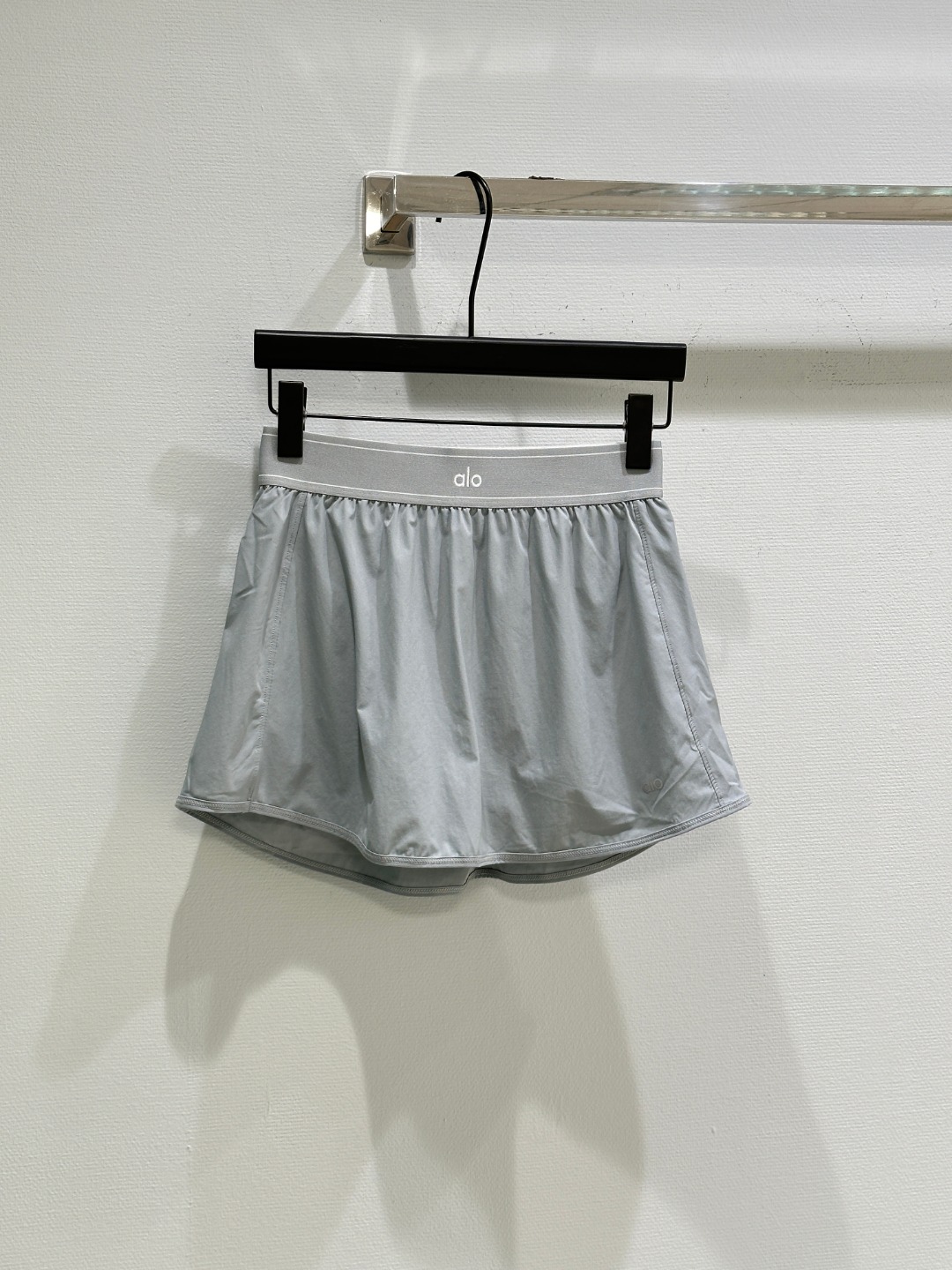 High-End Women’s Outfit: 25 SS Spring/Summer Package with Shirt Vests – ALO Collection - 图片 3