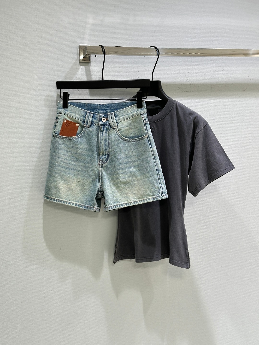 “High Quality Women’s Clothes for Spring and Summer with Cure Packed Design”