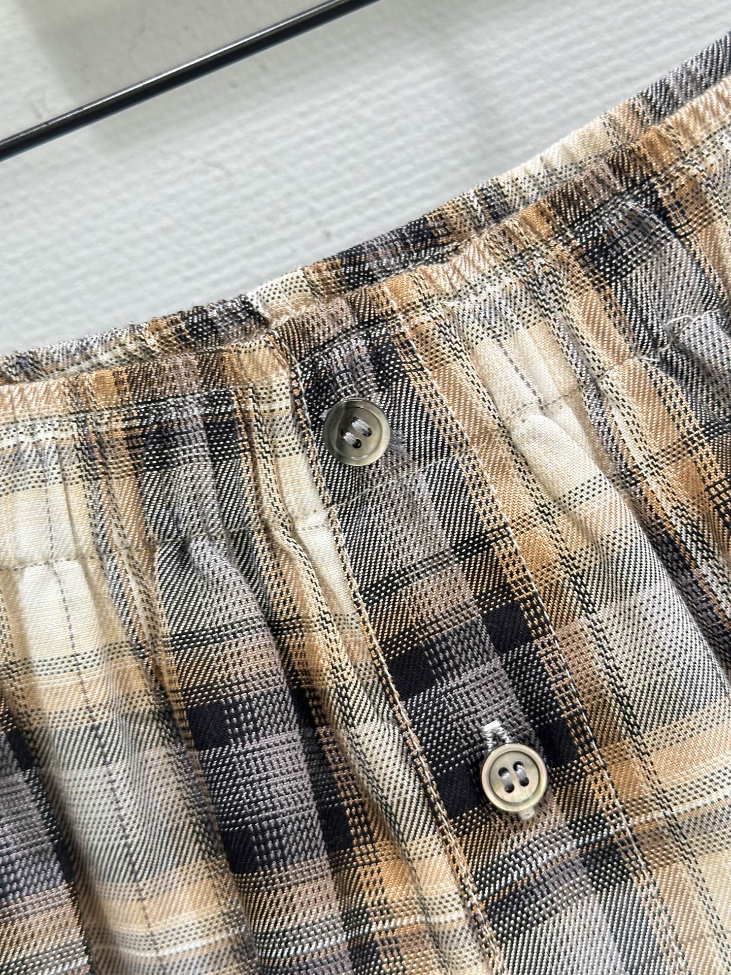 “New Summer Collection: Acne Studio 25SS Women’s Suit and Pumpkin Shorts” - 图片 4