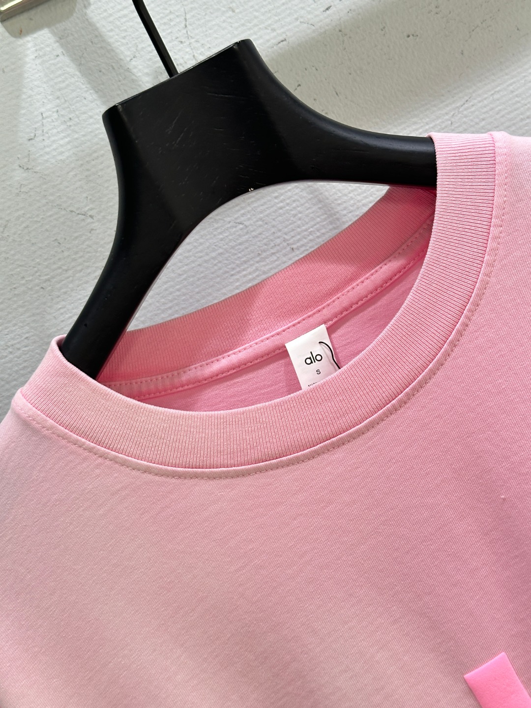 High Quality Women’s Clothes: ALO Bubble Board T with Bubble Logo Design - 图片 2