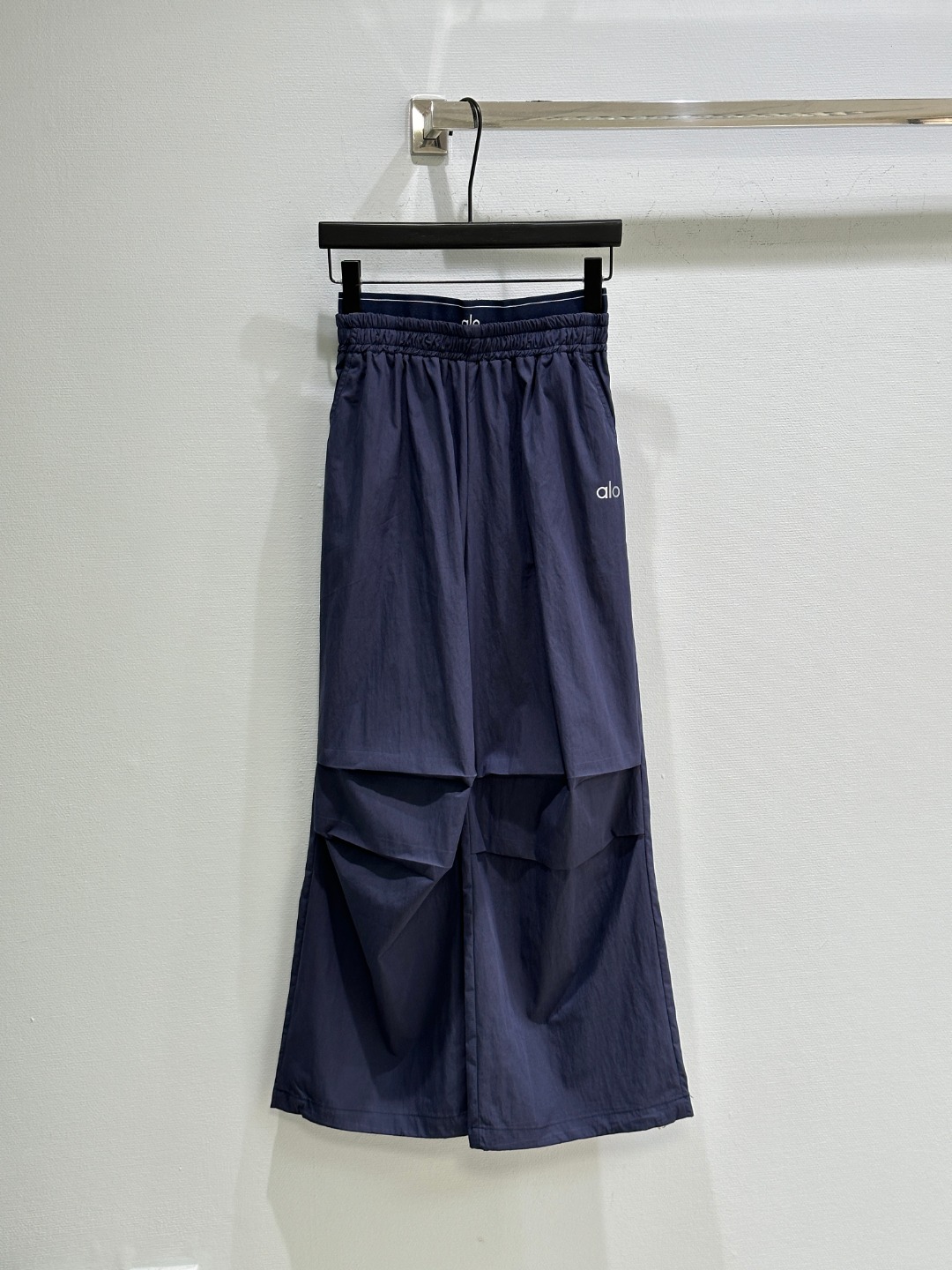 “High-end Women’s Suit with Alo 25 SS Spring/Summer Collection – Comfortable and Stylish”
