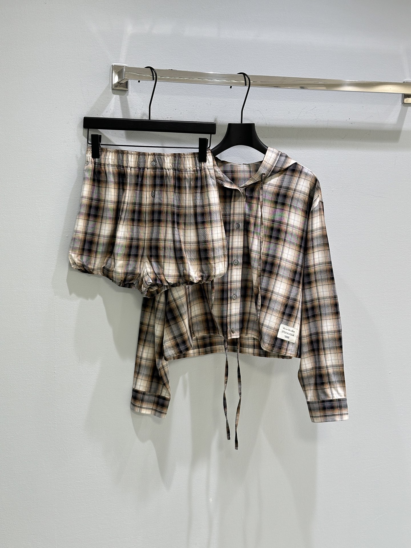 “High-Quality Women’s Summer Outfits Packaged with Acne Studio 25SS Collection” - 图片 1