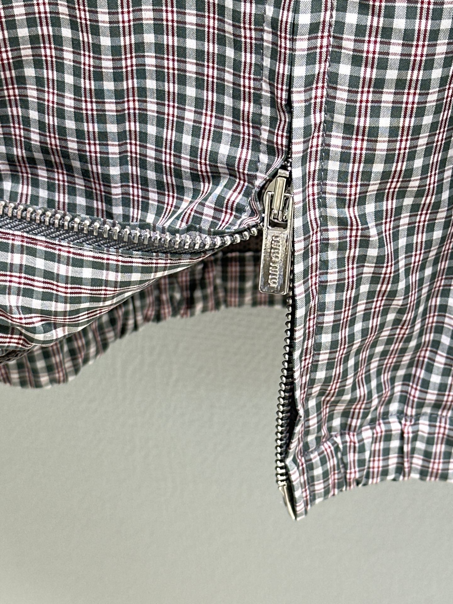 High-End Women’s Suit for Miu 25 SS: Elegant Design, Sports Style, Fashionable and Versatile. - 图片 7