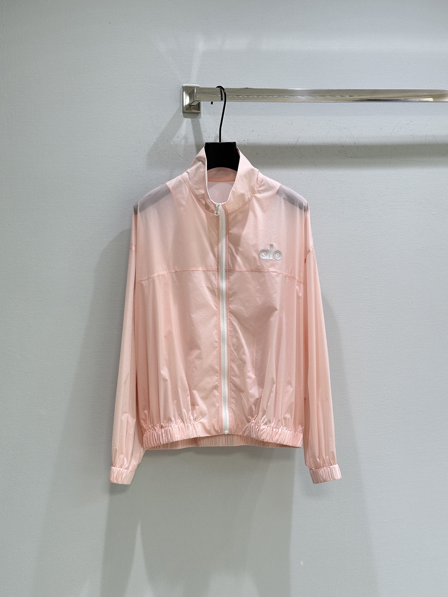 Stylish Women’s Clothes: High Quality Summer Collection with Retro-Inspired Details - 图片 1