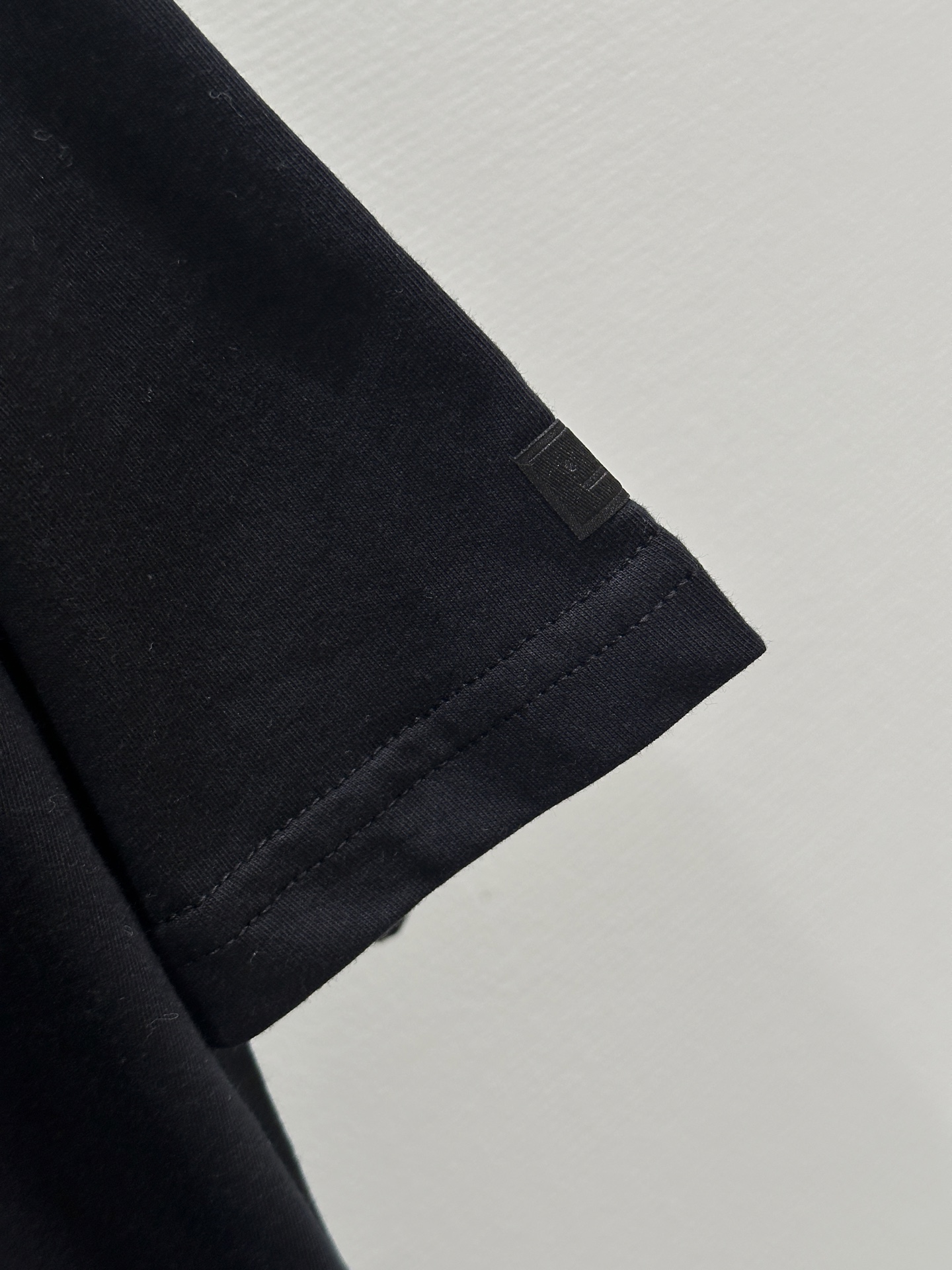 Acne Studio x Moomi Capsule Series Circle T-shirt Packaged in Black Sizes SML - 图片 4