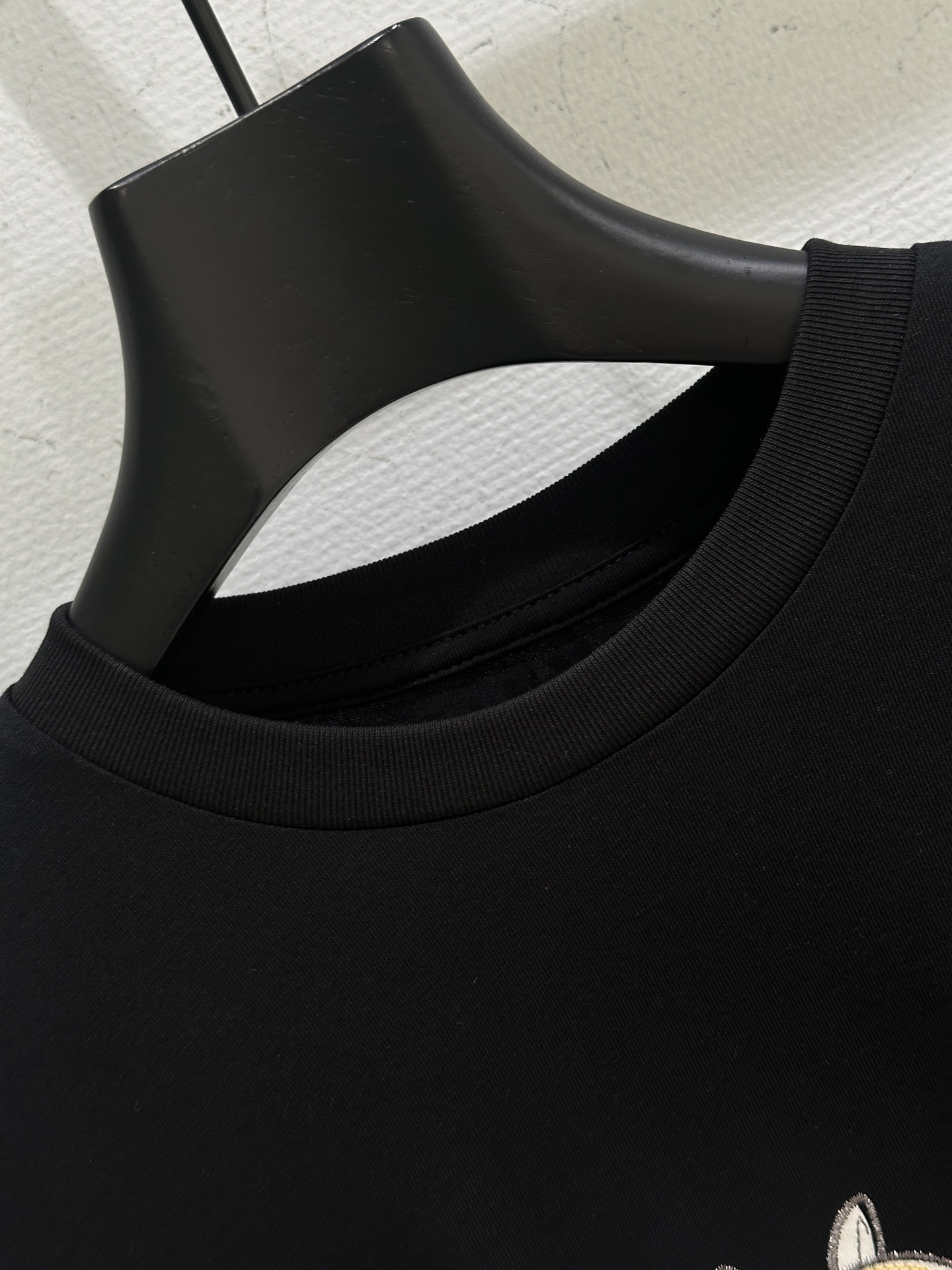 Acne Studio x Moomi Joint Fake Two Shirt for Early Autumn 25SS Release - 图片 2