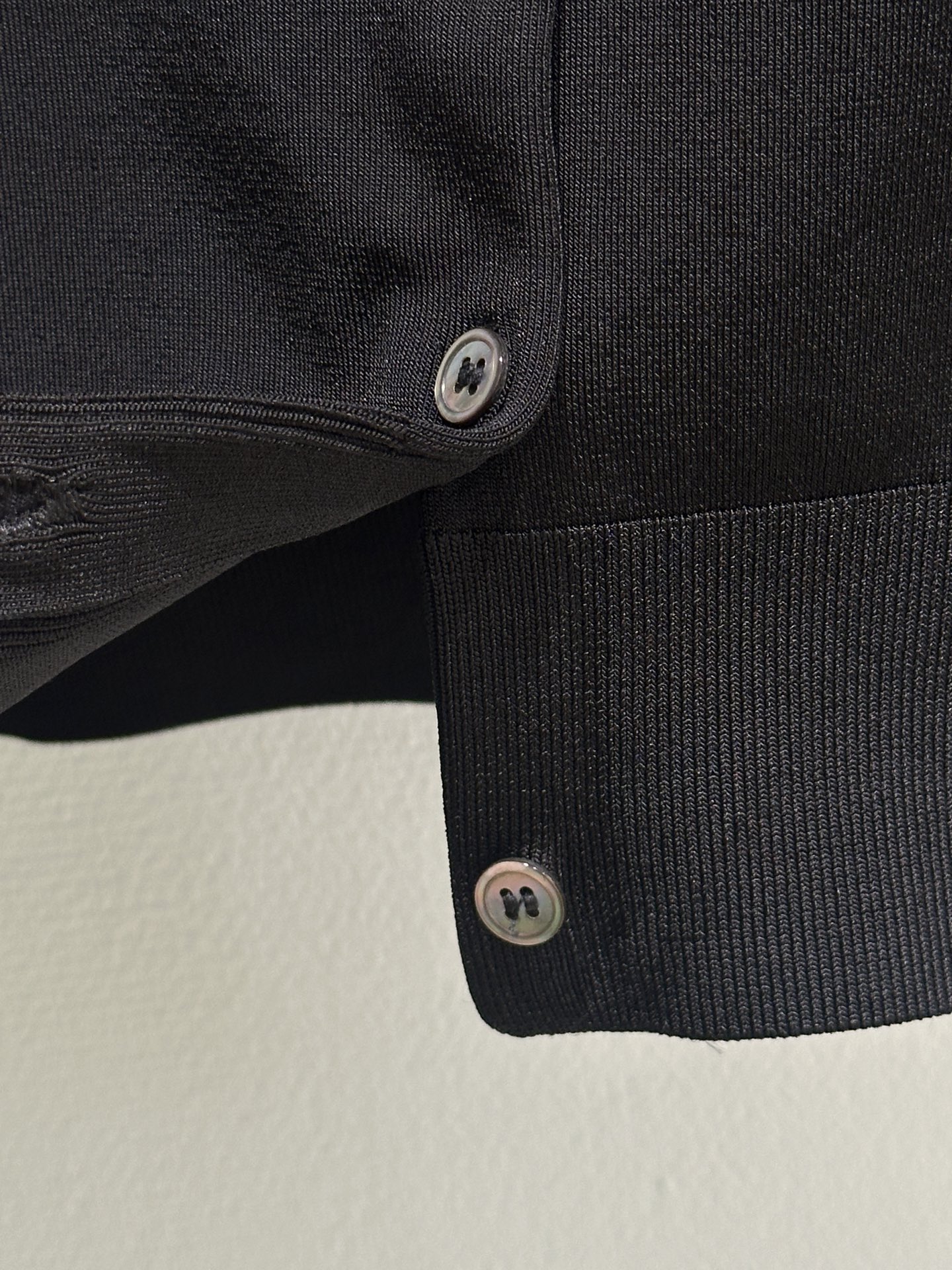 New Single Hard-Core Women’s Suit with Signo-Buttoned Design and Cleavage Detail - 图片 8