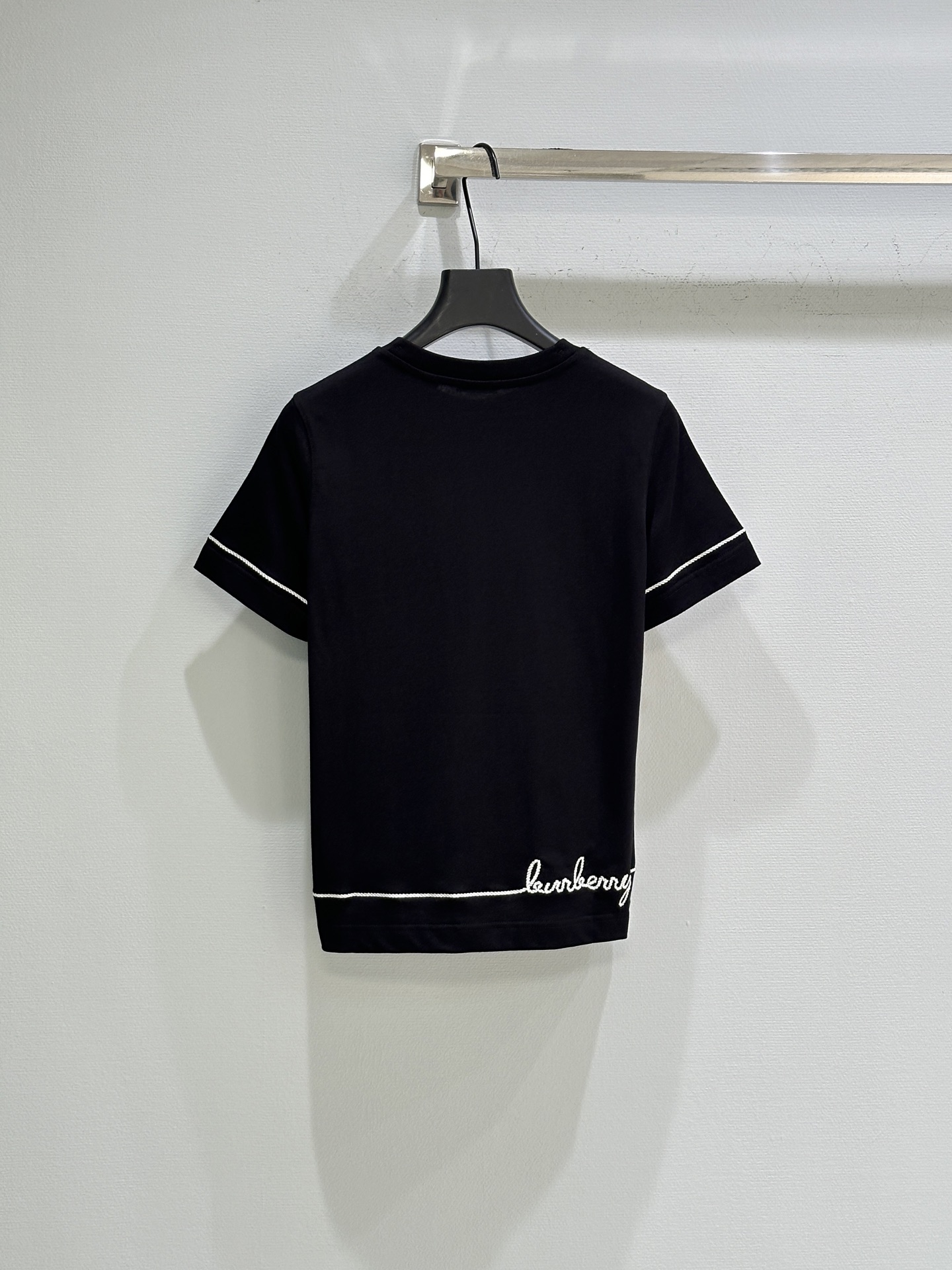 New Barbara’s 7th Year T-shirt with Single-Handed Female Suit Packaging - 图片 9