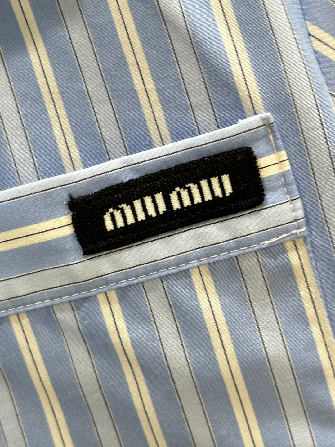 New Single-Size Female Suit: Inspired by Men’s Pajamas, Elegant Stripes, Multifunctional Details - 图片 5
