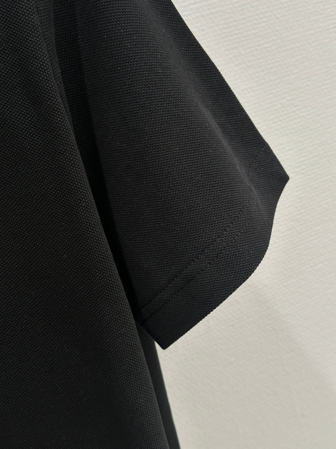 New SS Barbara’s Female Suit with Embroidery and Two Colors – Cash Black/White - 图片 4