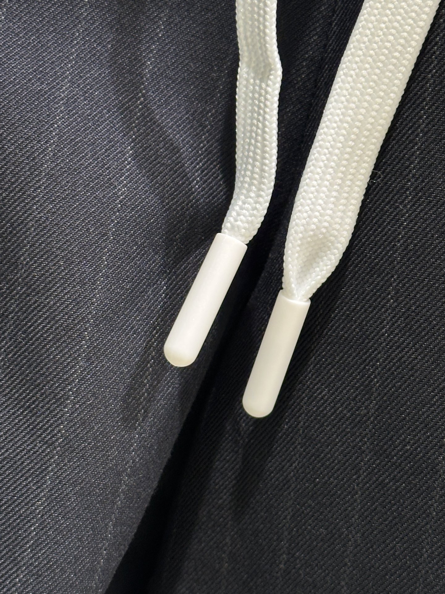 Miu’s Youthful Striped Suit: One-Size-Fits-All with Fine Details for Morning and Autumn - 图片 7