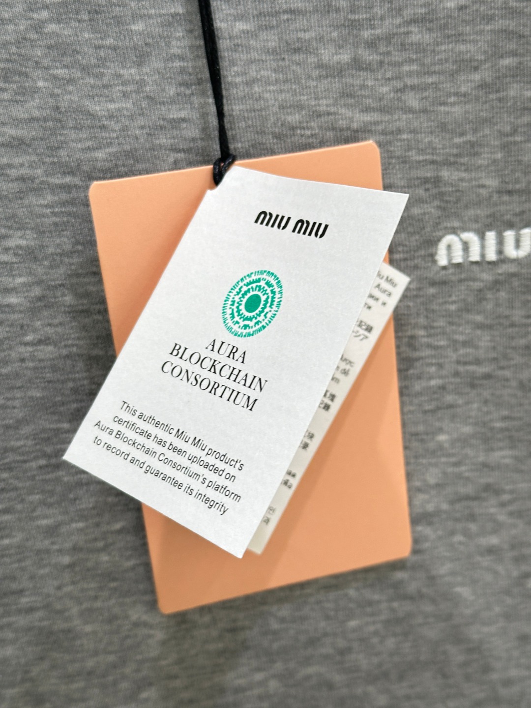 Stylish Women’s Suit with Colored Collars and Sleeves for Autumn - 图片 5