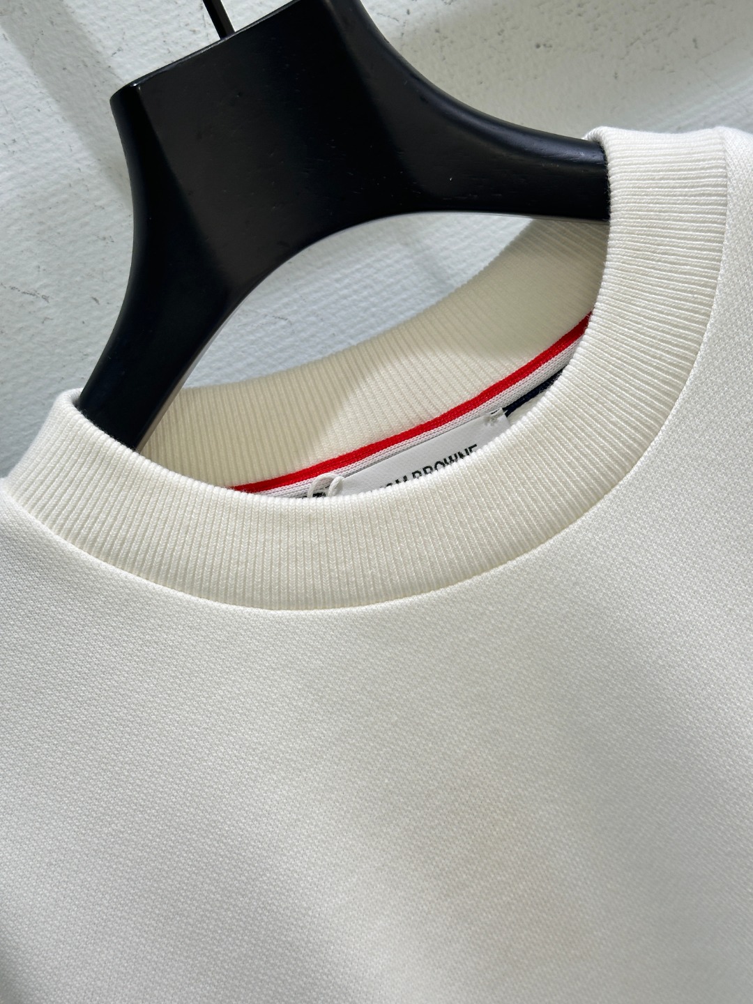 “New Original Female Suit: Hardcore Style, Practical, Leisure, Comfortable Fabric, White Blue SML Sizes” - 图片 4