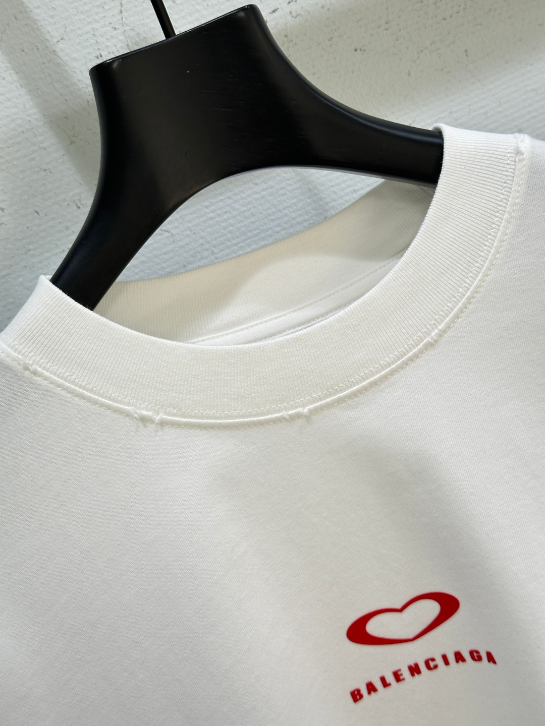 “New Single-Rate Women’s Clothing with Velvet Accents in Black and White Sizes SML” - 图片 4