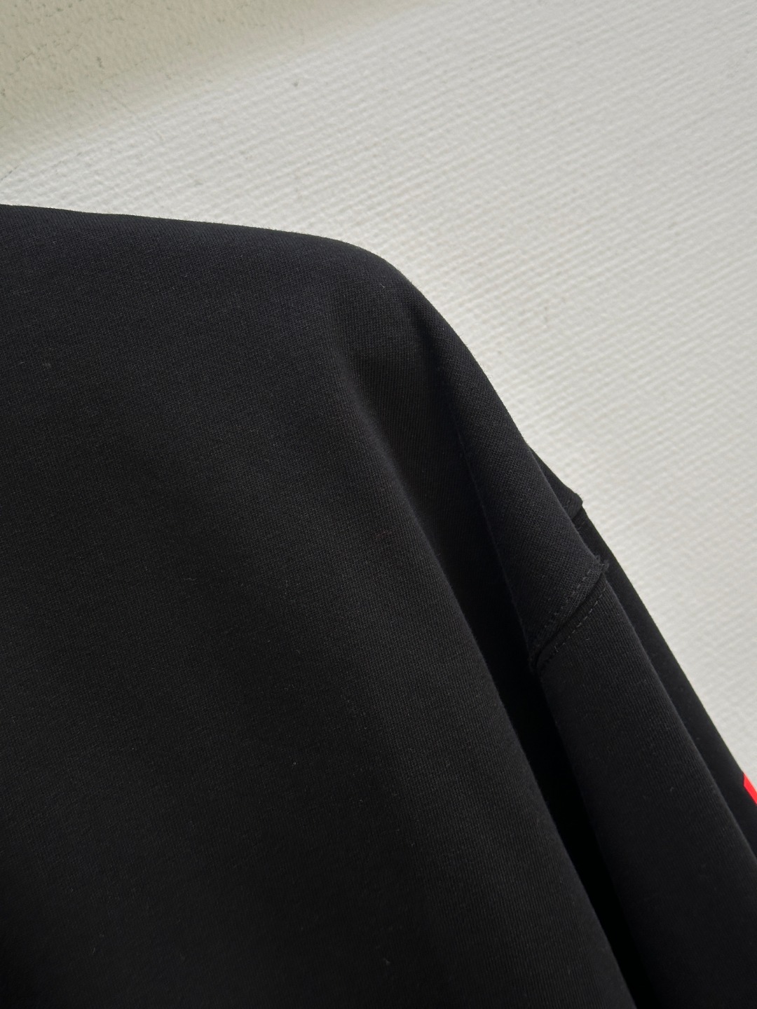 New Single-Rate Women’s Clothing: Velvet Detailing in Black and White (25 SS) - 图片 3