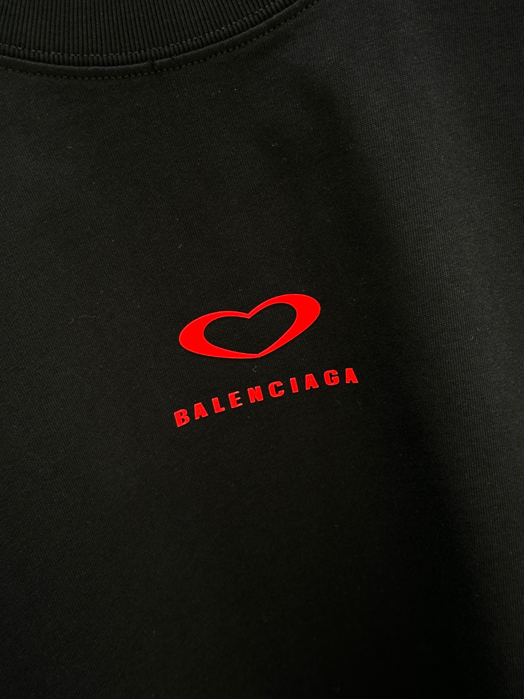 New Single-Rate Women’s Clothing: Velvet Detailing in Black and White (25 SS) - 图片 4