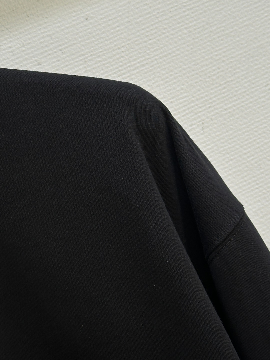 “New Alo Pure Cotton Long Sleeve T-Shirt with Bubble Rubber Logo for Women” - 图片 4