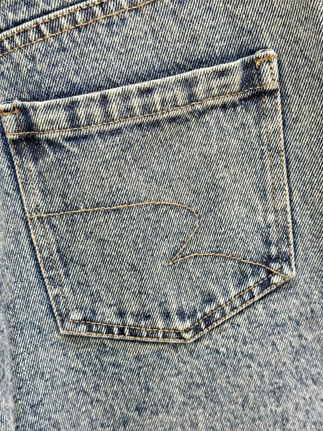 “New SS Cowboy Shorts Suit with Classic Fashion Monographs – White Blue SML” - 图片 6