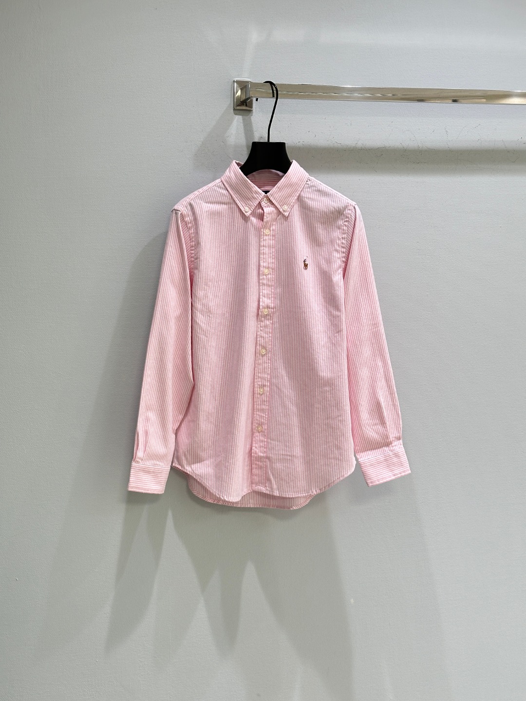 “Original Hard-Core Female Suit with Broad Neck Blouse and Microtransforming Designs”