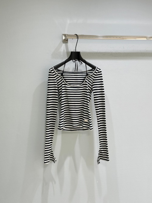 Elegant Striped Long Sleeve Top with Lace Trim - Classic Style, S-M-L 1 Elegant Striped Long Sleeve Top with Lace Trim - Classic Style, S-M-L