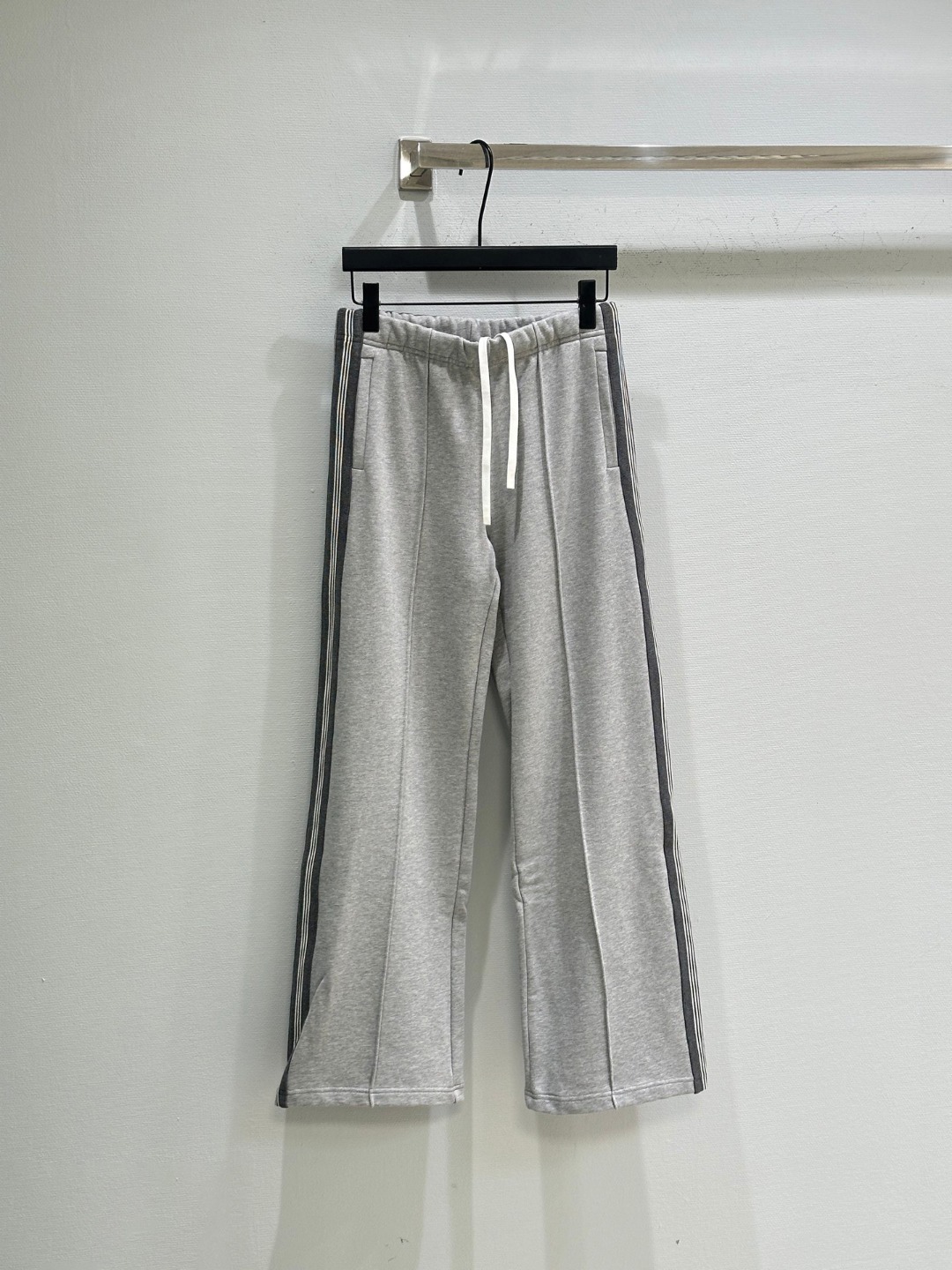 _dof9sa5ofbAiVEAev3K9hDvdURhRnCjhnIvAnSw