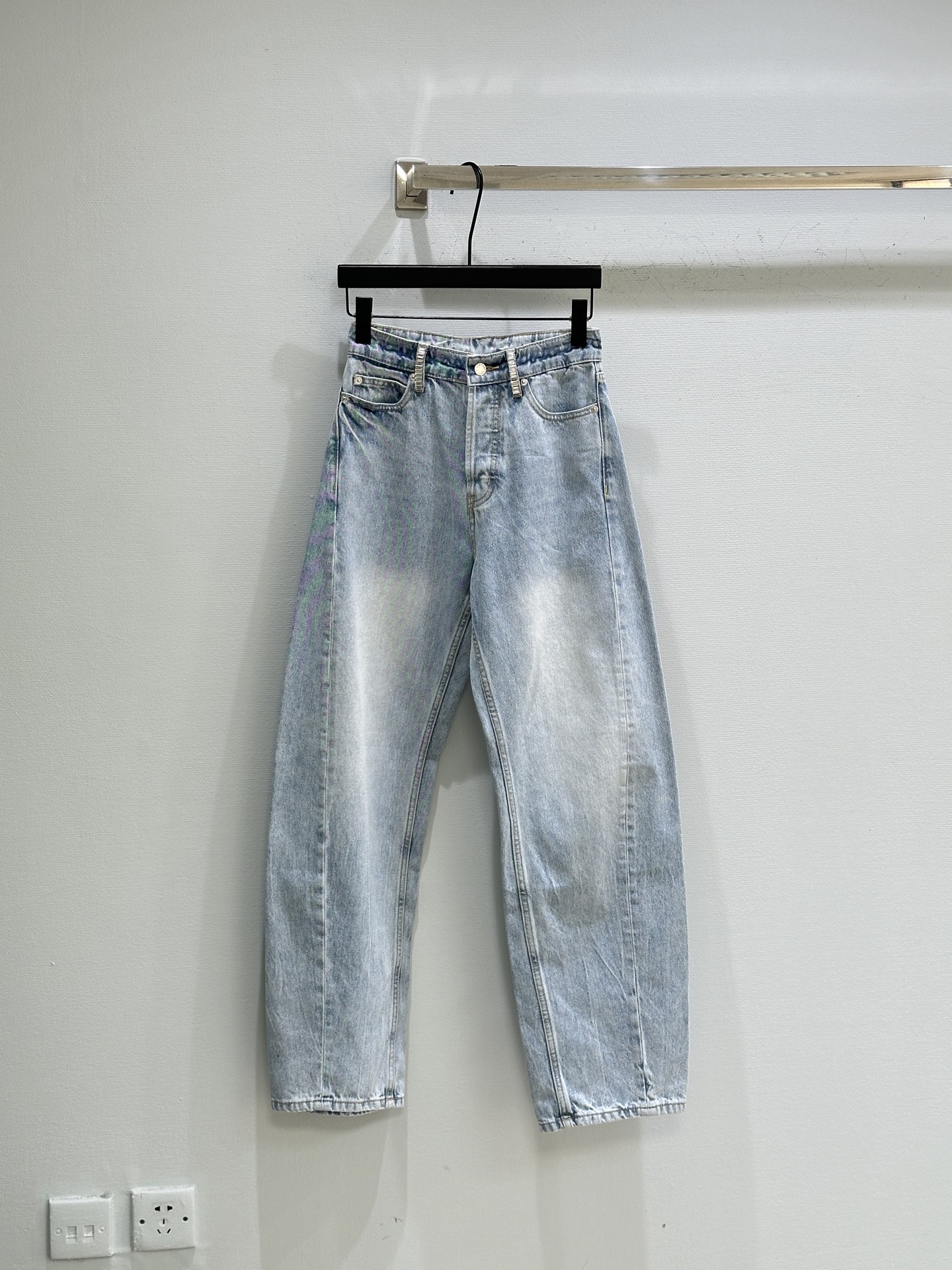 _dCB9sHOJ5-RacLntWZhfHejZ_46MDKS1wP5_4ew