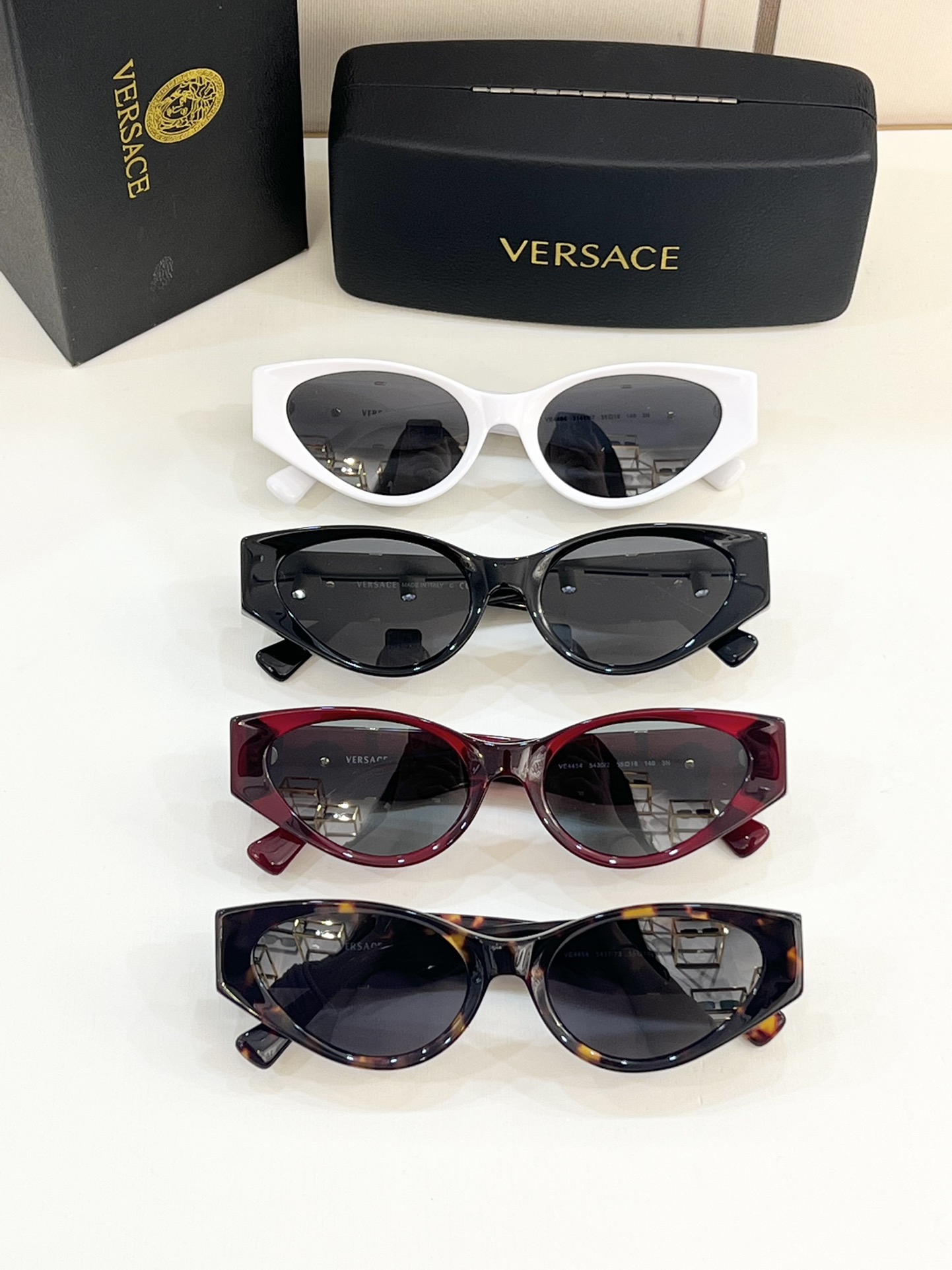 VERSAC*MODELVE4454SIZE:55口18-140