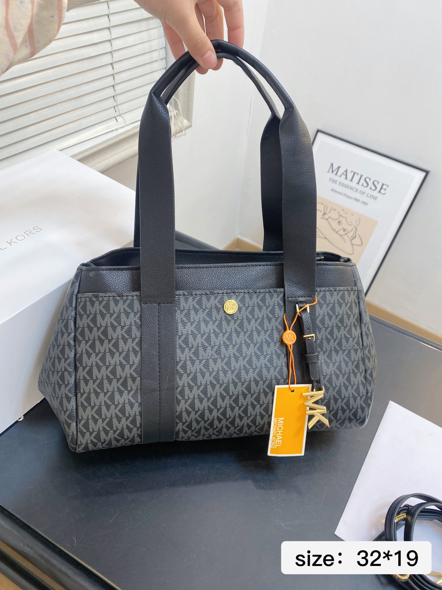 _doh9swYEoMHg76qsb-ajAGgxur7V4sZDURbclvQ