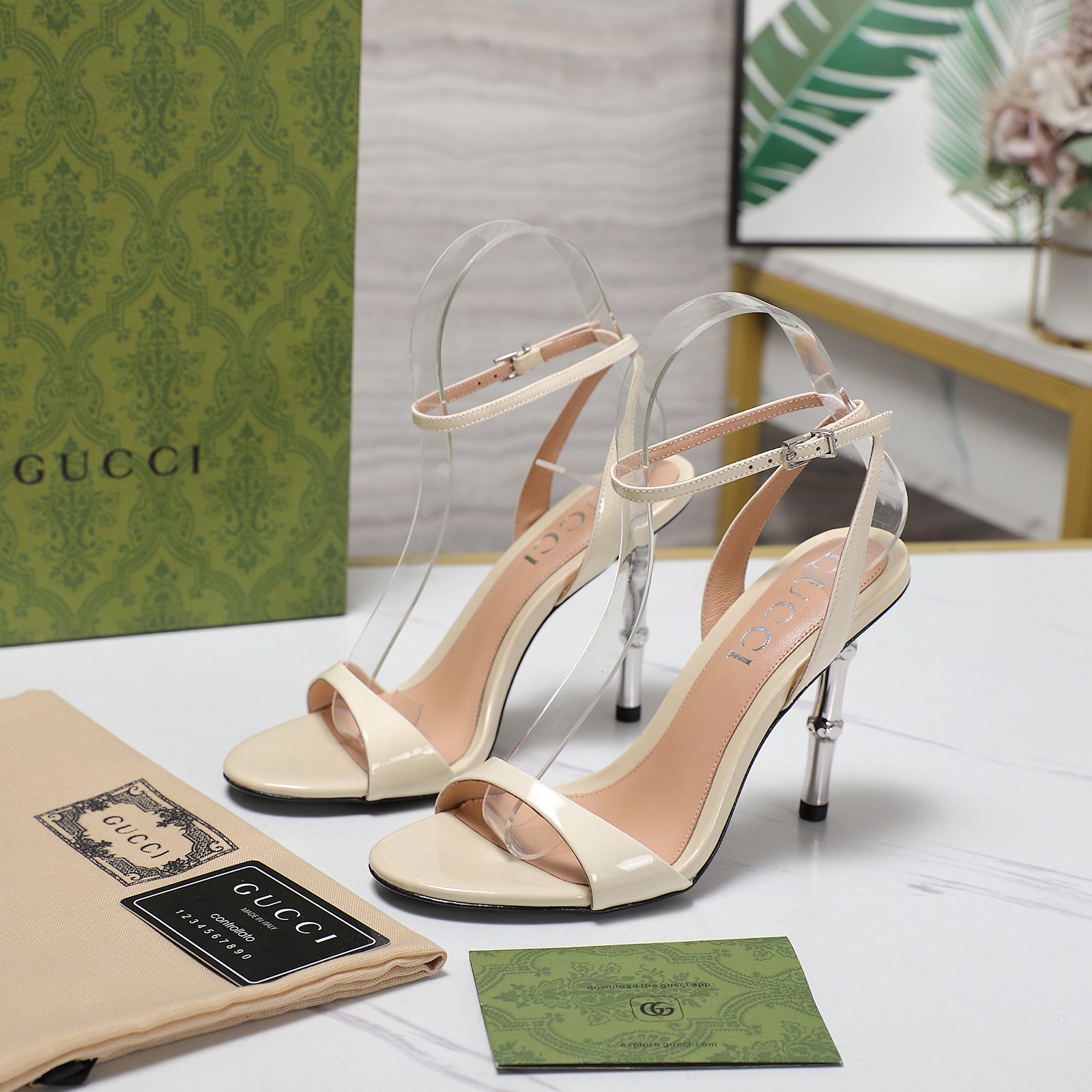 Gucci Women's Bamboo Heel Ankle Strap Sandals Patent Leather Beige 5 a1744565248106 7213