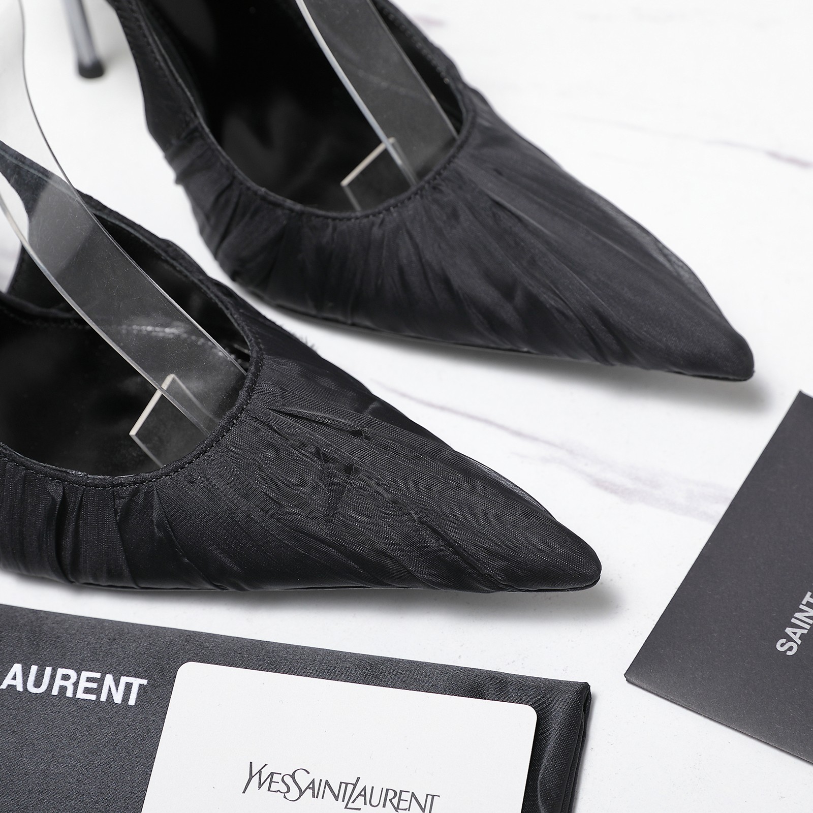 NO:681576,Saint Laurent Saint Laurent's latest catwalk style YSL high heels, small pointed toe hollow glass heel sandals, mesh hand-kneaded design, the final effect is quite good, different colors are also very good-looking, optional. Only YSL understands women's hearts best, does not accept refutation, super invincible feminine artifact, a must-have for women (z-product full body customization, own molded hardware accessories, perfect consistency). Upper sheepskin + mesh, lining sheepskin, sole Italian leather outsole  Heel height 10.5cm, size 35-42 (40 41 42 customized, non-refundable), high heels and sandals, saint laurent, saint laurent, saint laurent, sandals, high heels, sheepskin, Leather soles19860909Saint Laurent 圣罗兰最新走秀款YSL高跟鞋 小尖头后空玻璃跟凉鞋 网纱手工捏皱的设计,最终呈现效果也挺有感觉 不同的配色也很好看 可以选配 唯有YSL最懂女人心,不接受反驳,超级无敌女人味神器,女人必备（z品全身定制、自家开模五金配件、完美一致） 鞋面羊皮＋网纱 内里垫脚羊皮 鞋底意大利真皮大底 跟高10.5cm 码数35-42（40 41 42定做不退换),高跟鞋凉鞋,saint laurent,saint laurent,saint laurent,sandals,high heels,sheepskin,Leather soles,Women's Shoes