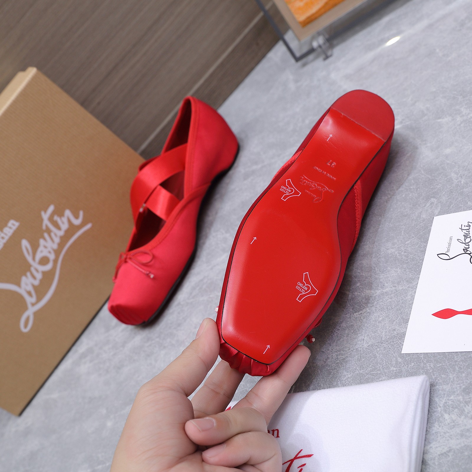 _dgA9sdcf_Z0Hg0ILGftTDTaXDDpIOEtX-DX4VRw