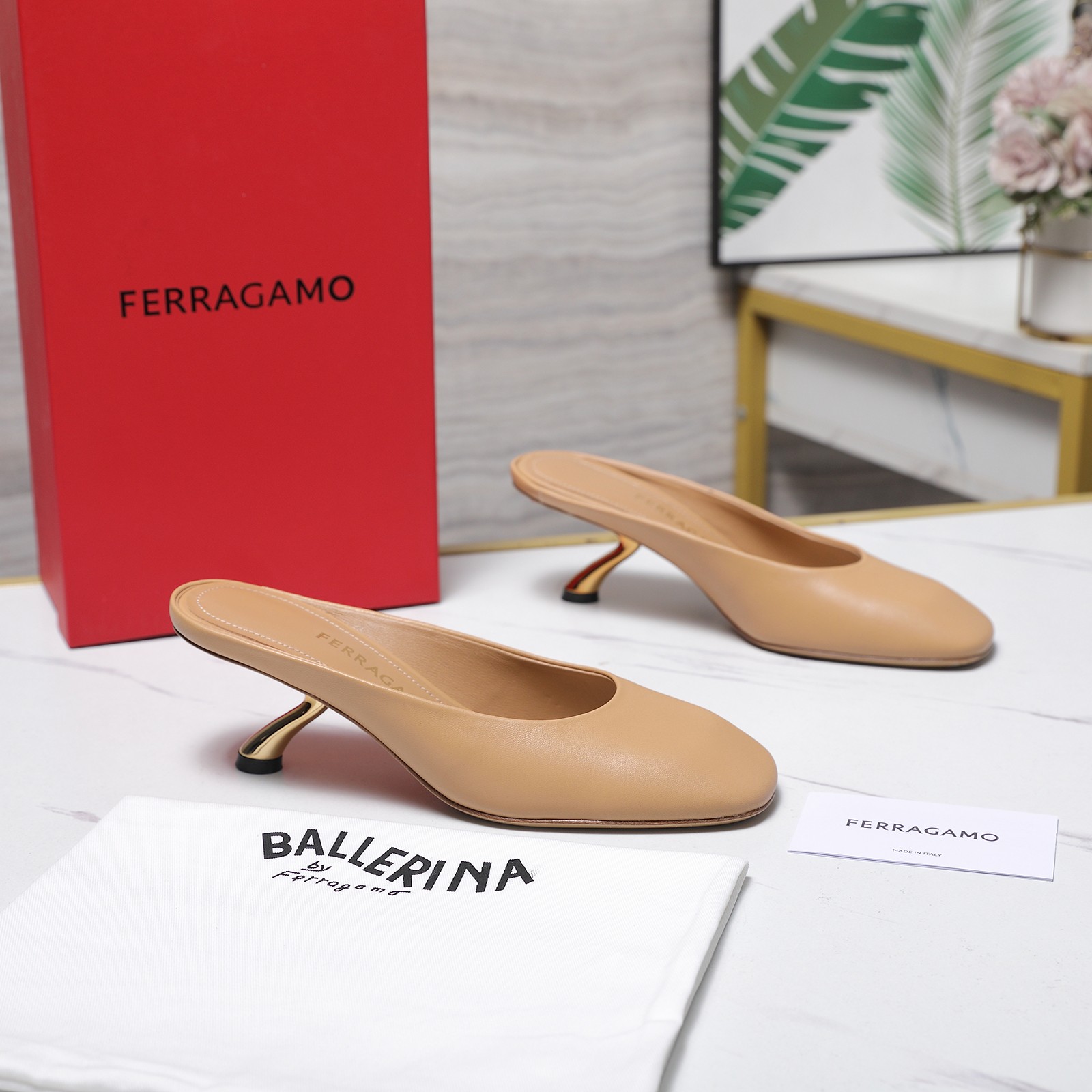 Ferragamo women's shoes Top version — photo 6