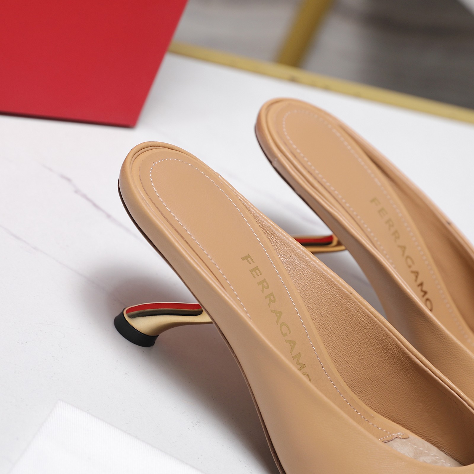 Ferragamo women's shoes Top version — photo 9