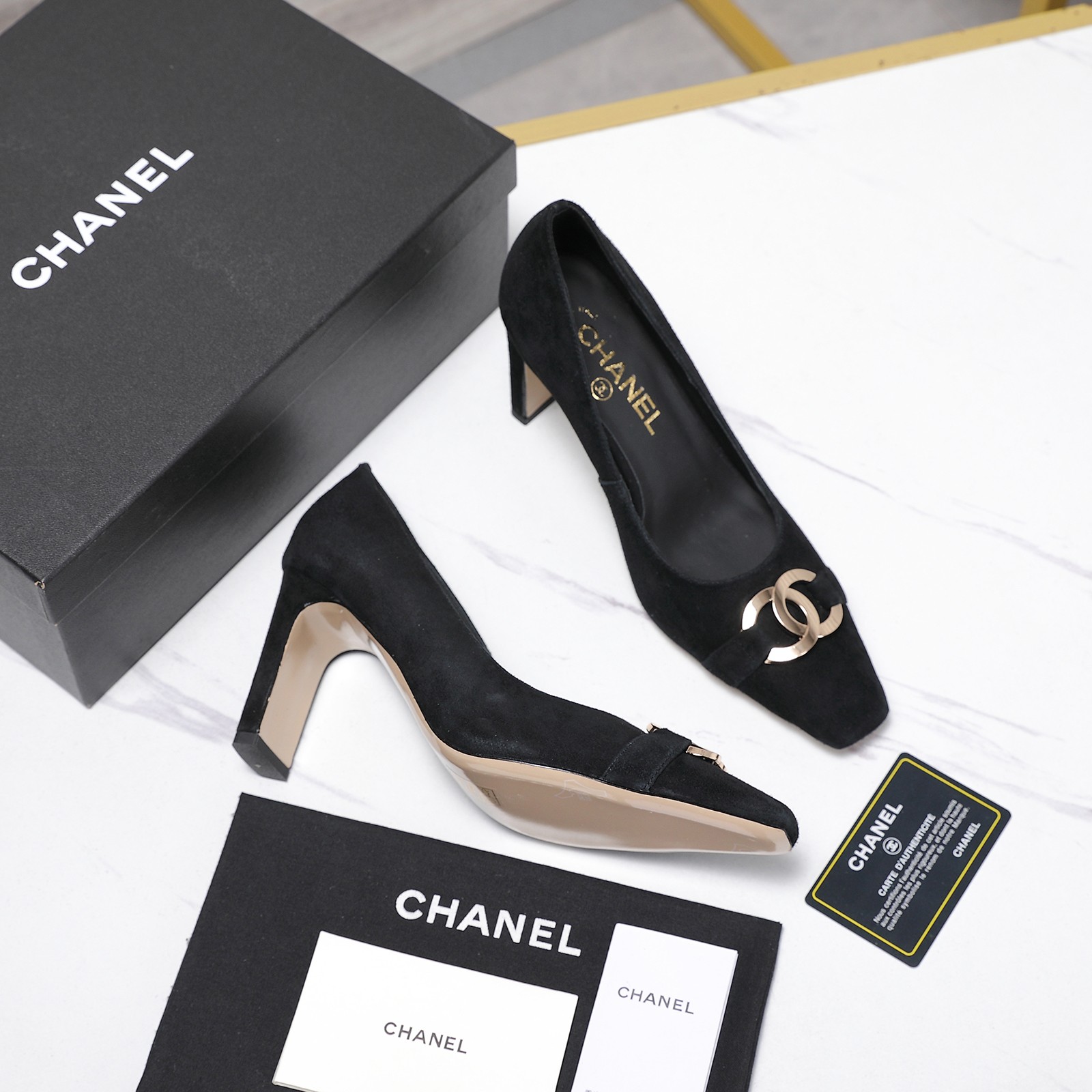 NO:876376,High version Chanel Chanel new color block square toe thick heel sandals single shoes high heels fabric: lambskin lining lambskin heel height 8.5cm sole imported genuine leather outsole Size: women's 35-42 (40 41 42 custom-made non-refundable), high-heeled shoes, chanel, chanel, sandals, high heels, sheepskin, Leather soles19860909高版本 Chanel 香奈儿 新款 拼色 方头 粗跟凉鞋 单鞋 高跟鞋 面料: 小羊皮 内里小羊皮 跟高8.5cm 鞋底进口真皮大底 Size : 女款35-42（40 41 42定做不退换）,高跟鞋单鞋,chanel,chanel,sandals,high heels,sheepskin,Leather soles,Women's Shoes