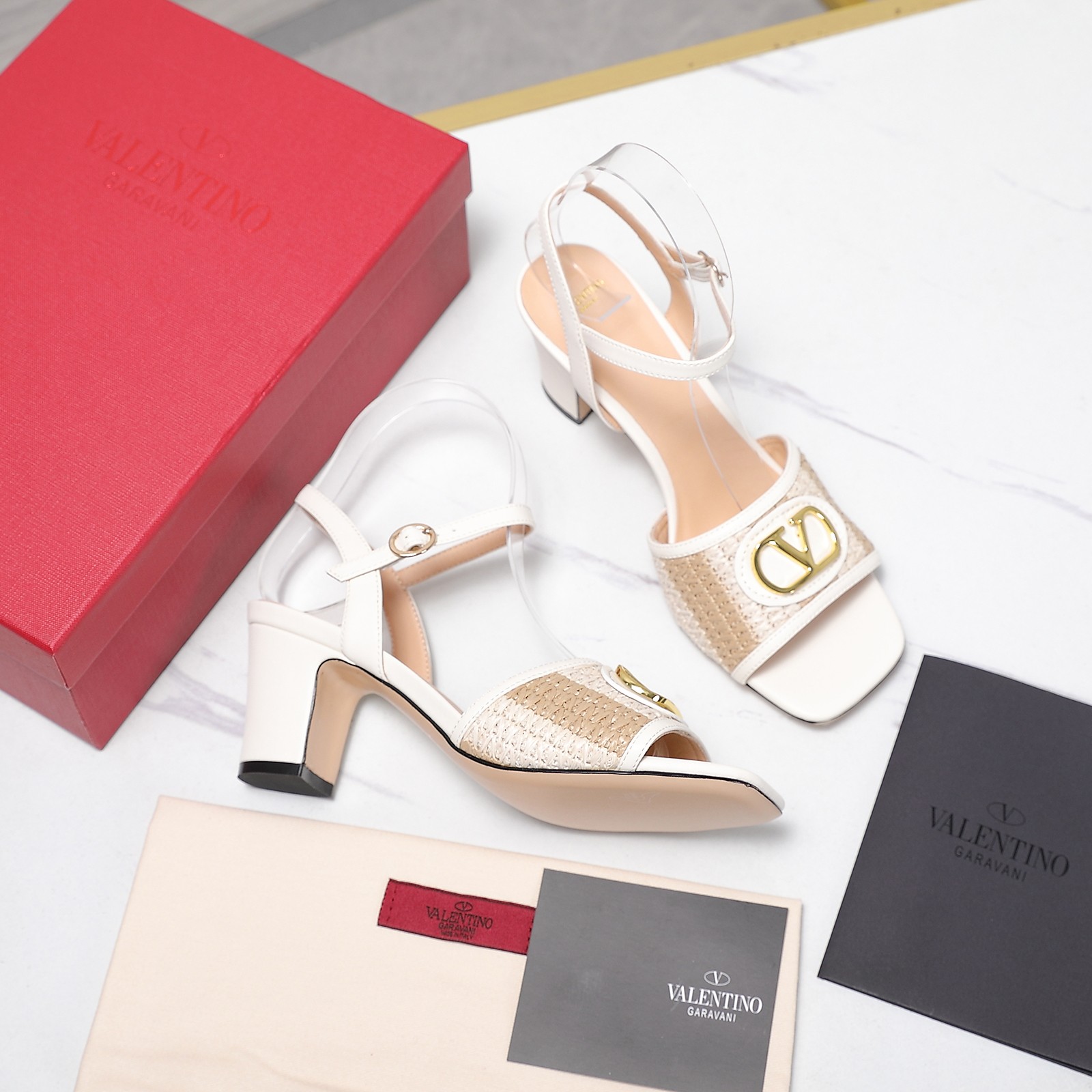 Valentino Slides