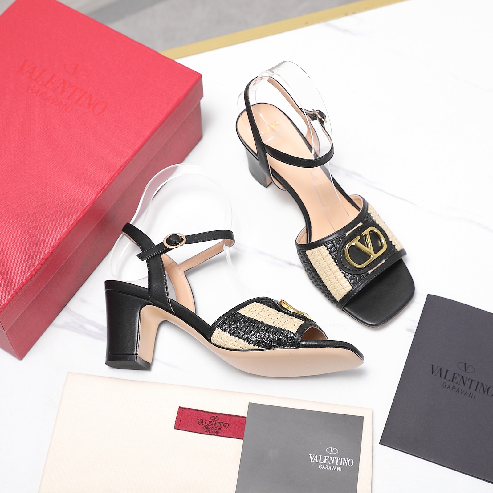 Valentino Slides