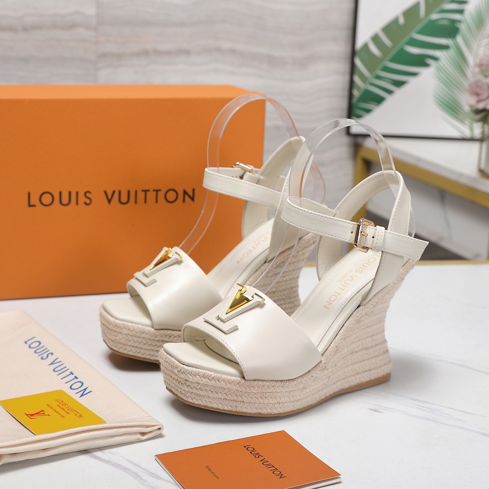 Louis Vuitton Sandals