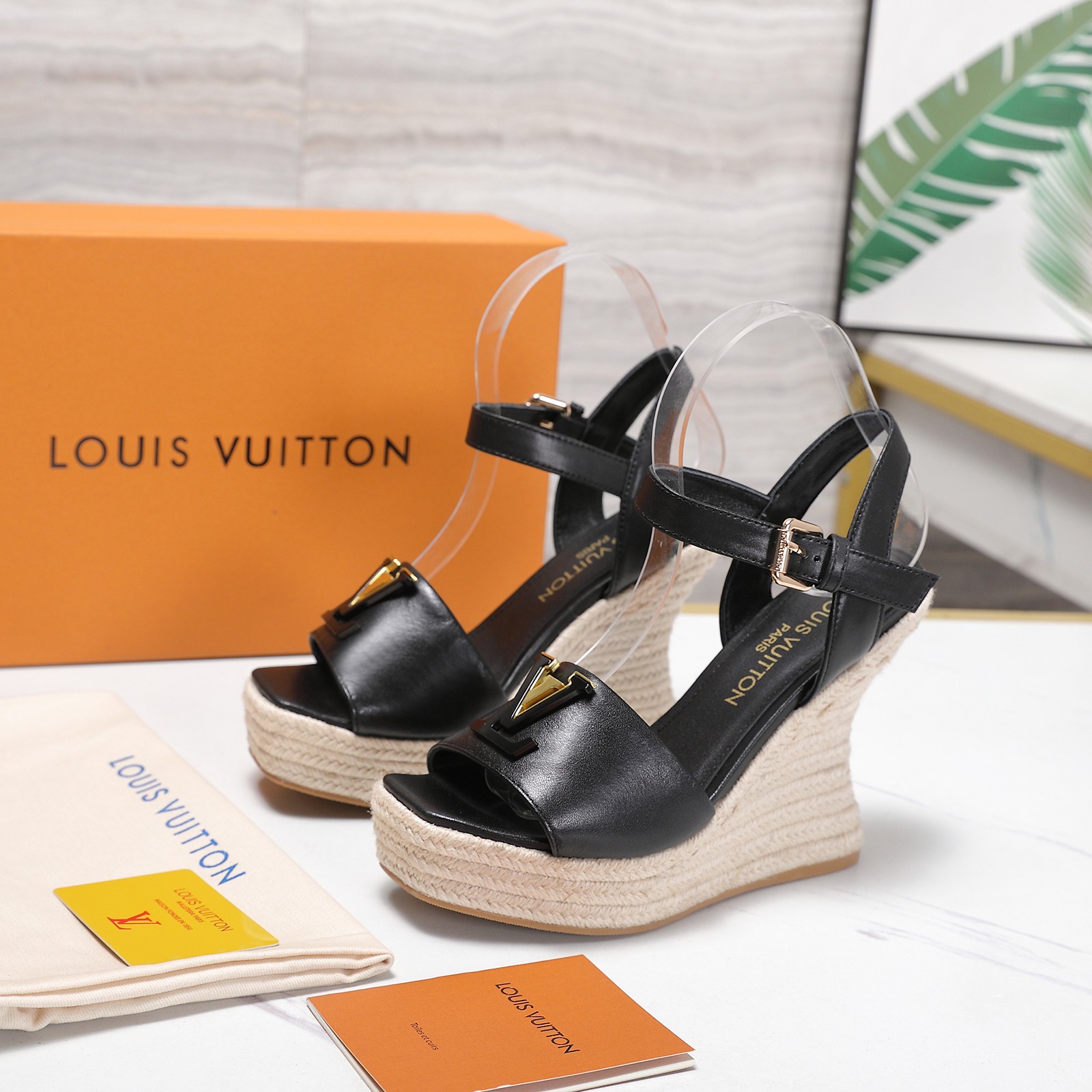 Louis Vuitton Sandals