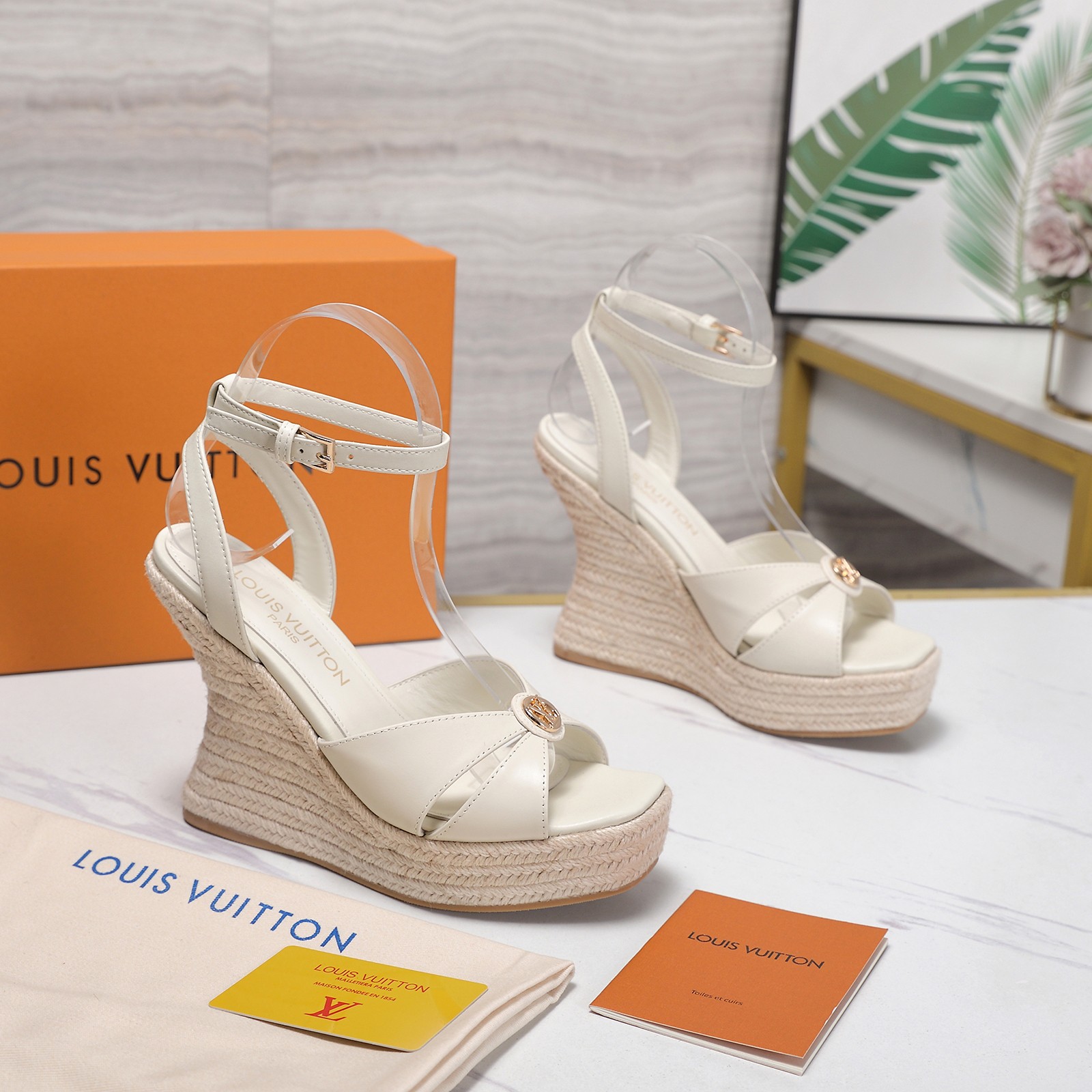 Louis Vuitton Sandals