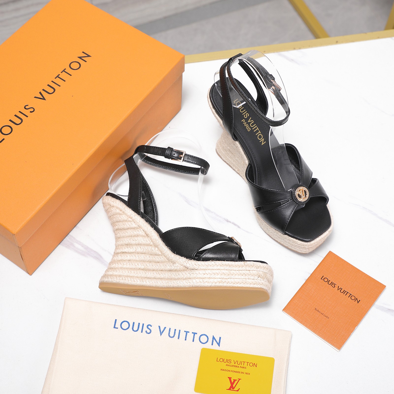 Louis Vuitton Sandals