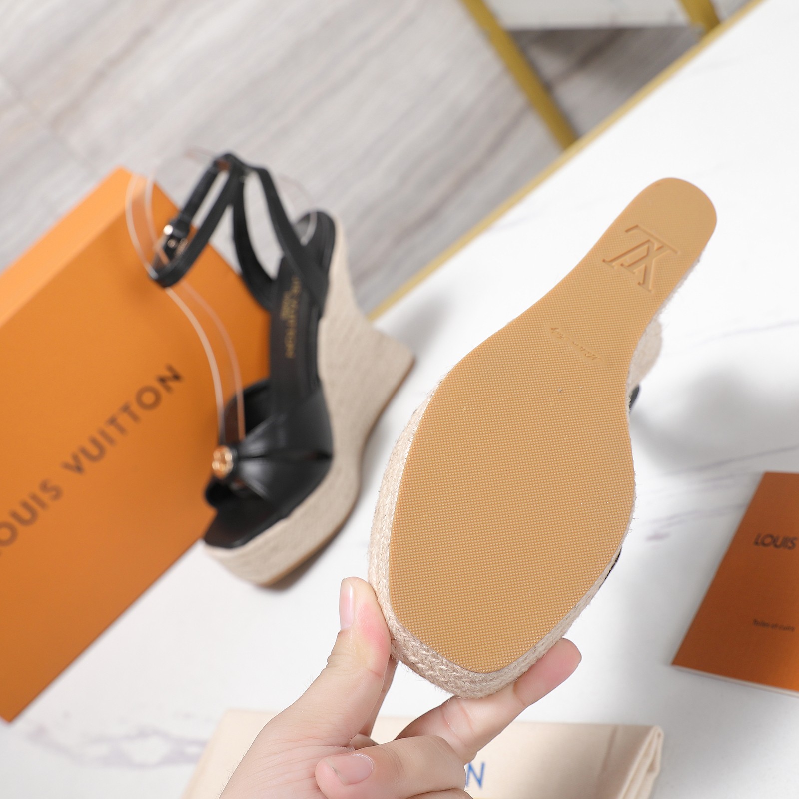 Louis Vuitton Sandals