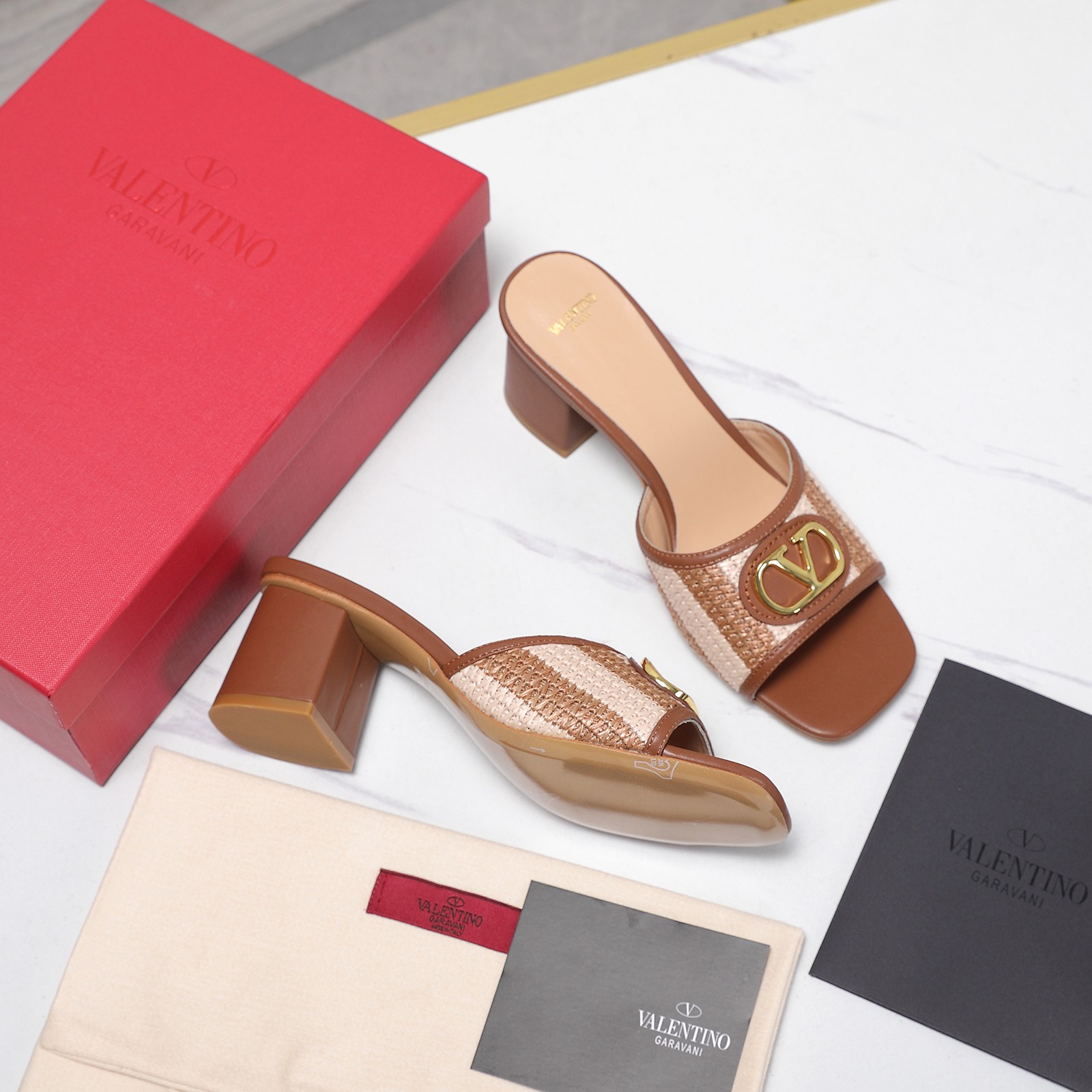 Valentino Slides