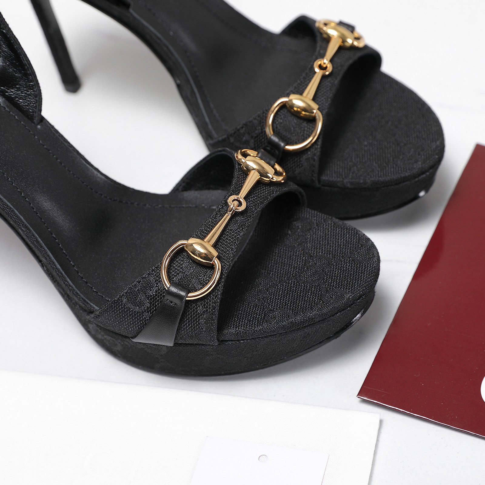 Gucci Sandals