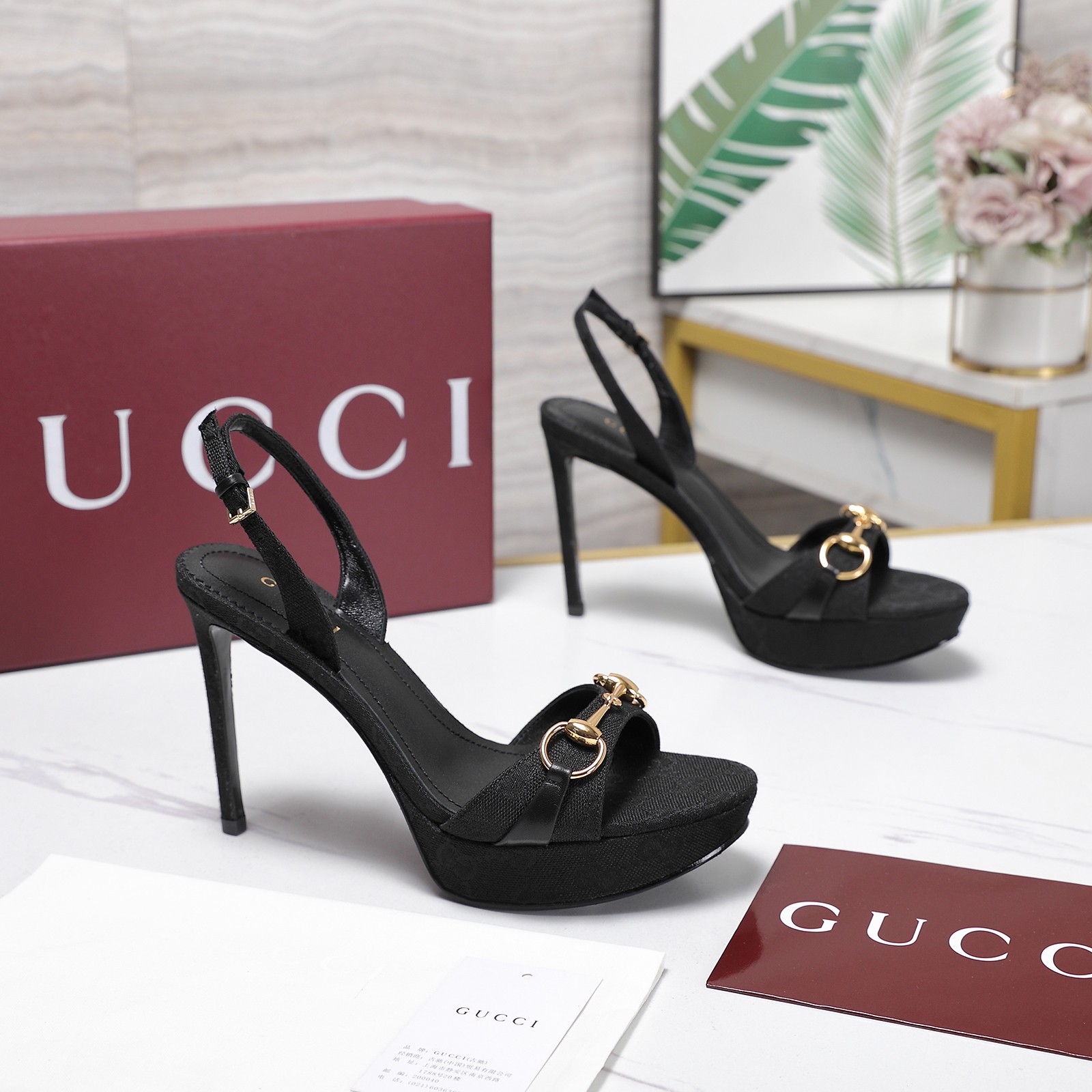 Gucci Sandals