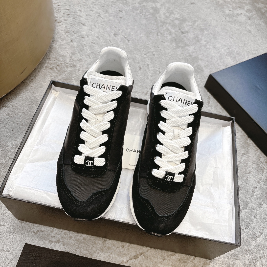 Кроссовки CHANEL повседневные, синхронный выпуск с официальным сайтом, стиль casual sport, матовая кожа