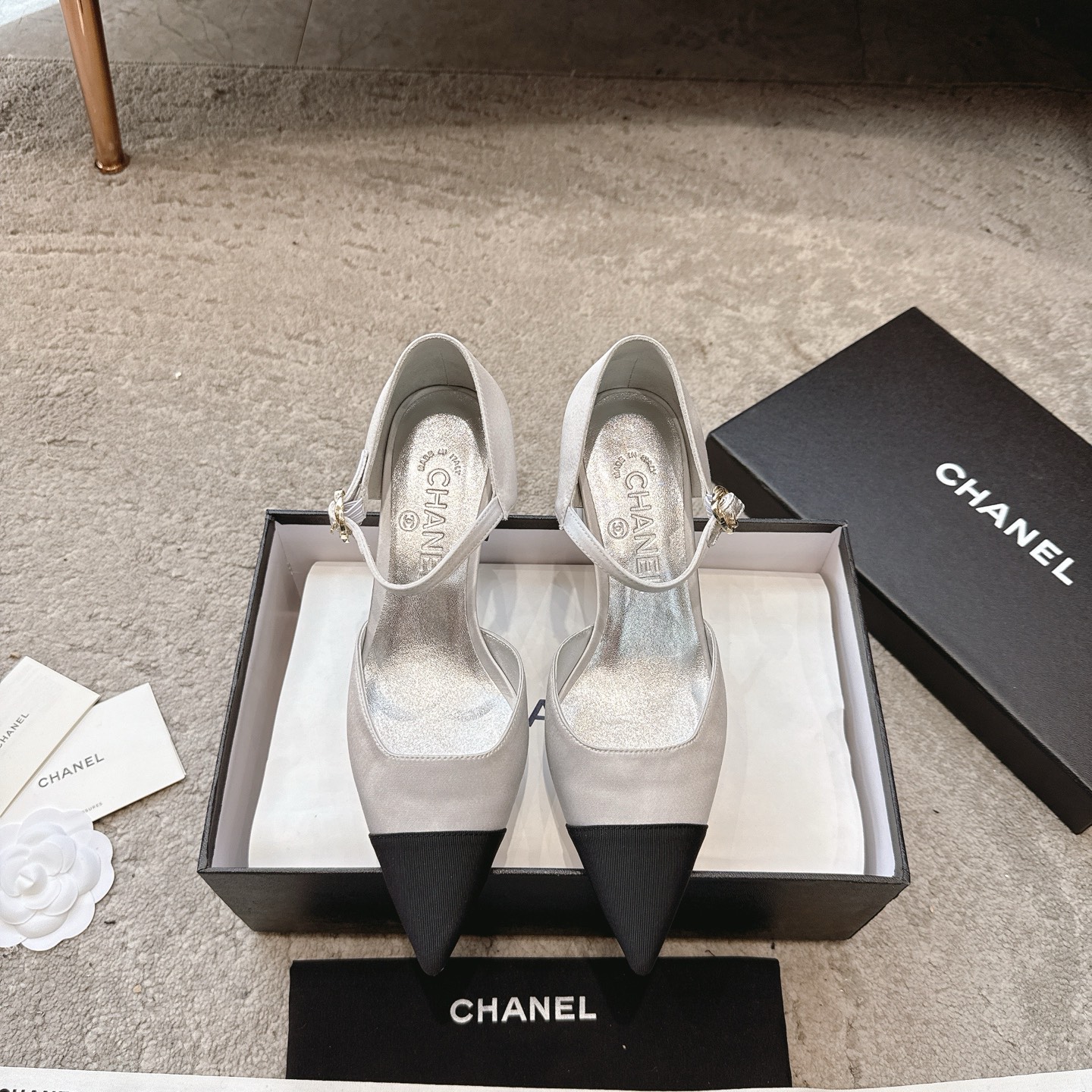 CHANEL сандалі скураныя, робяць скуру ног бялейшай, элегантны фасон