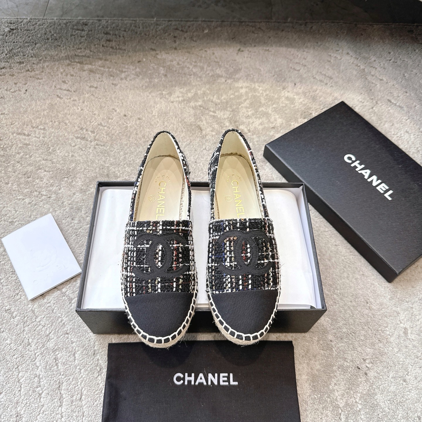 CHANEL рыбацкія туфлі класічныя спалучэнне тэкстылю і скуры імпартны тэкстыль скура ягняці з аддзела падарожжа і дом