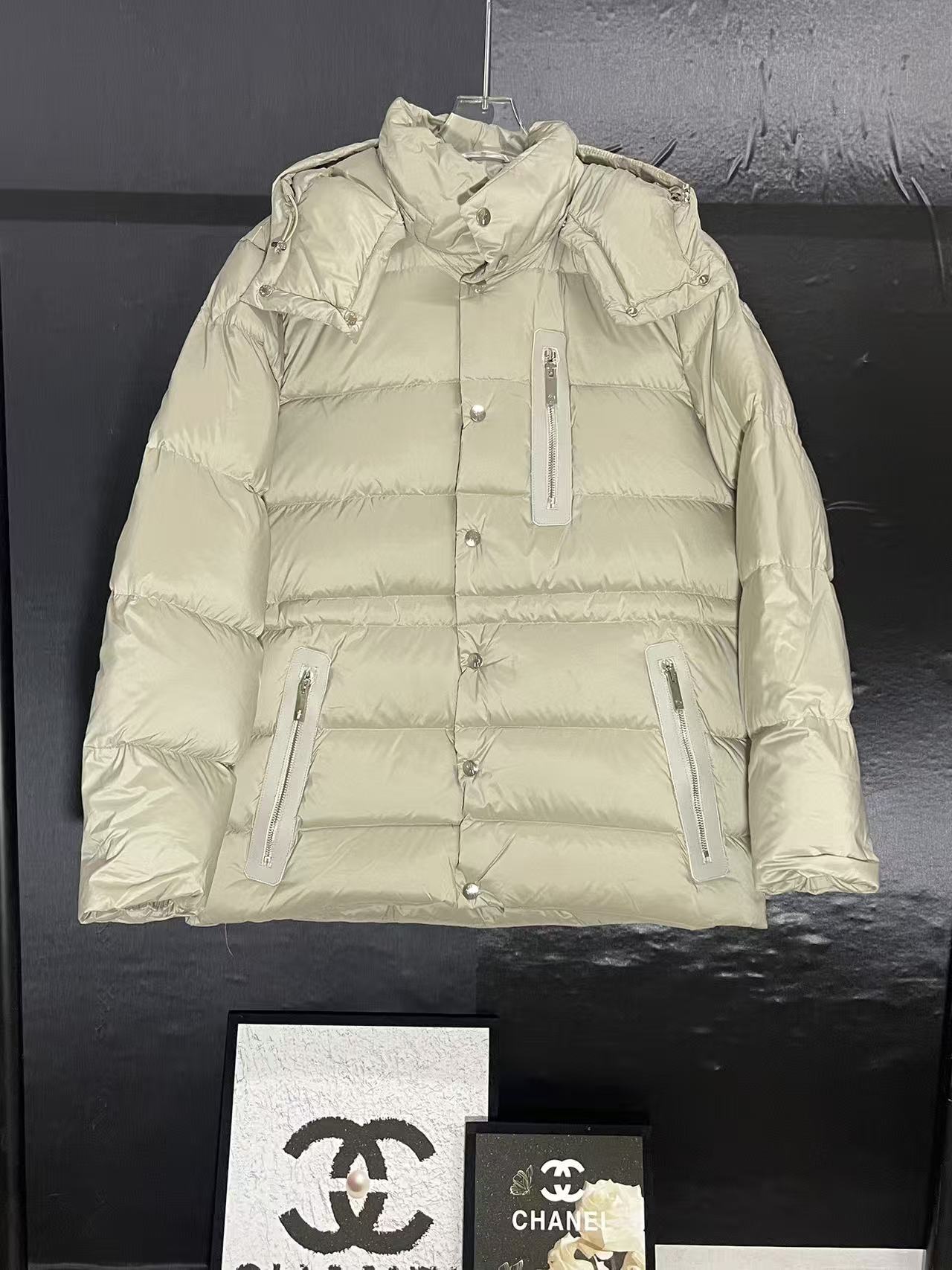 P500



｜Mon maire女款羽绒服.百搭好穿.永久不过是.尺码1，2，3，4吗