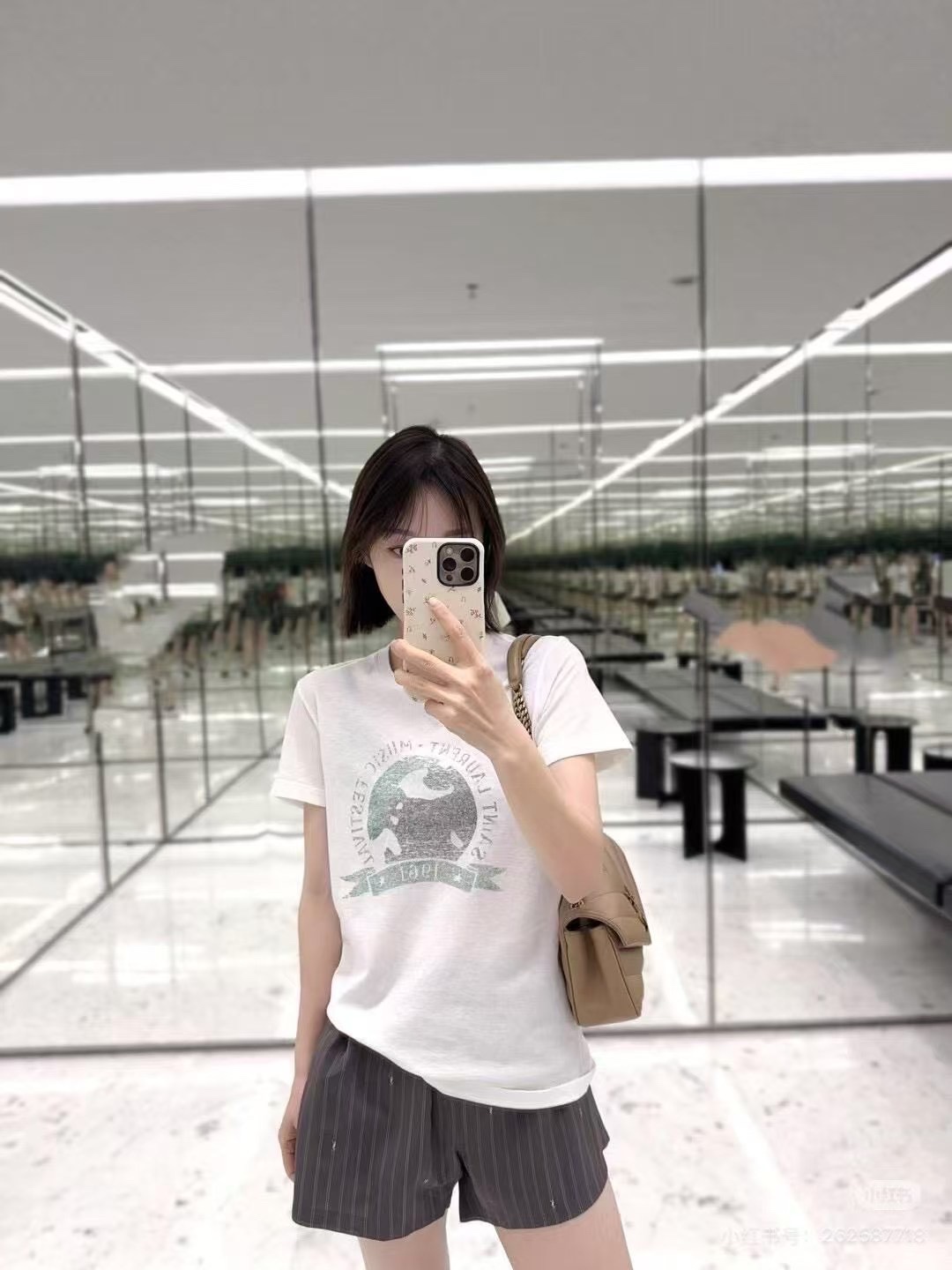 Review: Comfortable SL T-shirt with Versatile Fashion Styles for Any Occasion - 图片 4
