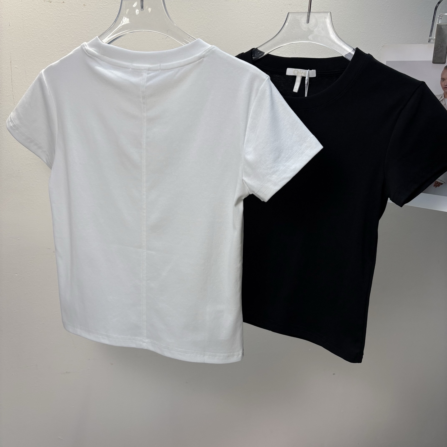 Chloe 2025 Spring and Summer Power T-Shirt: Hard-Core Woman’s Must-Have! - 图片 2